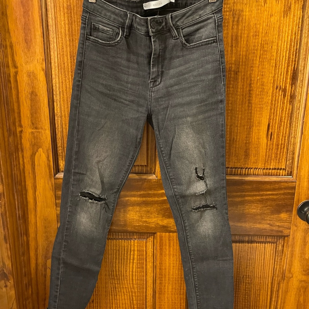Hidden black skinny jeans